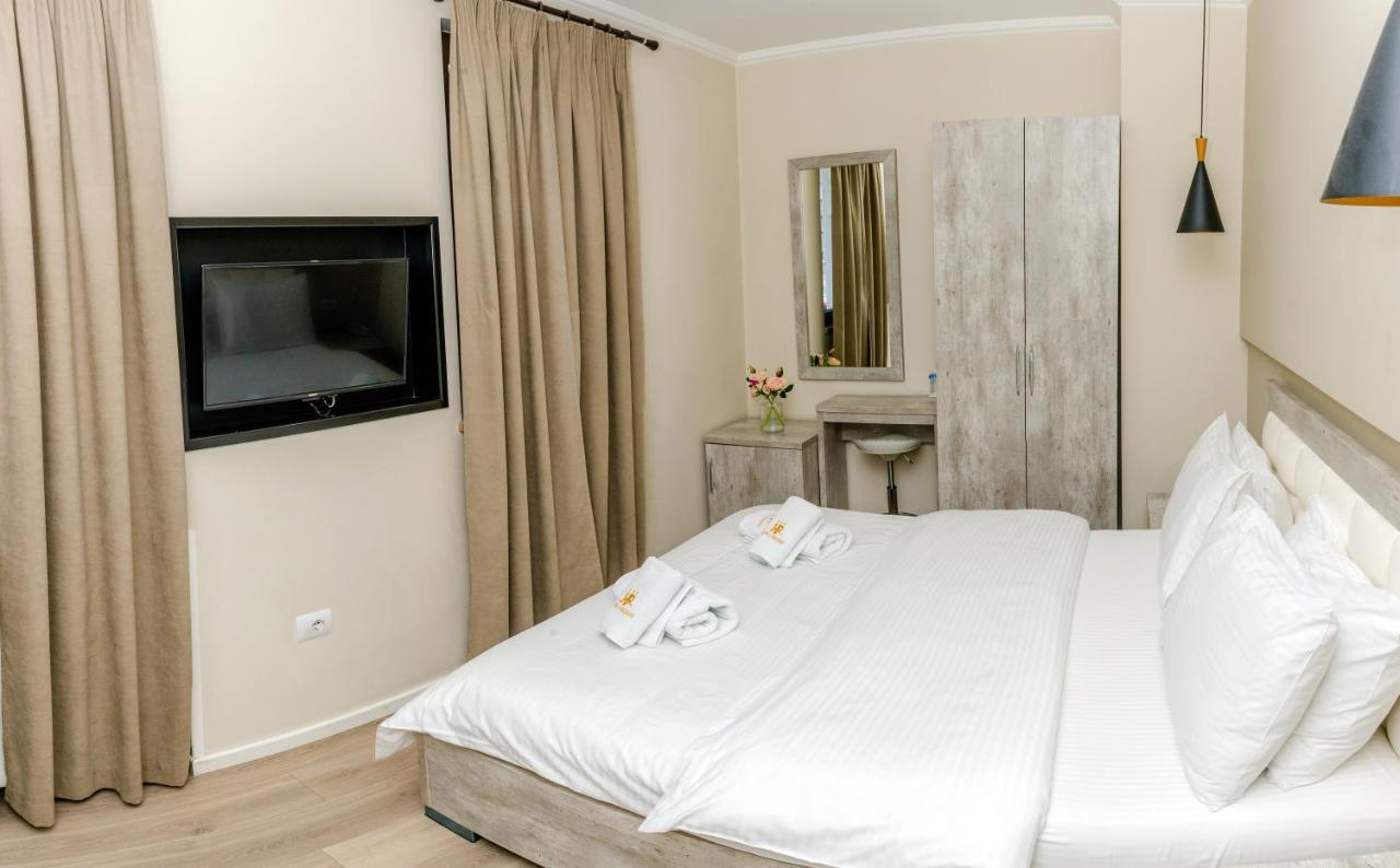 Hotel Pazari Korce Esterno foto